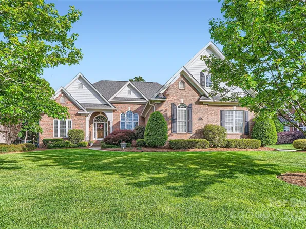 534 Ballymote Ct, Matthews, NC 28104