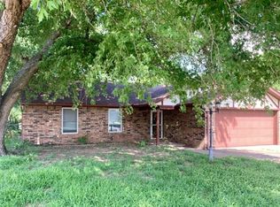 3414 El Camino St, Ponca City, OK 74604