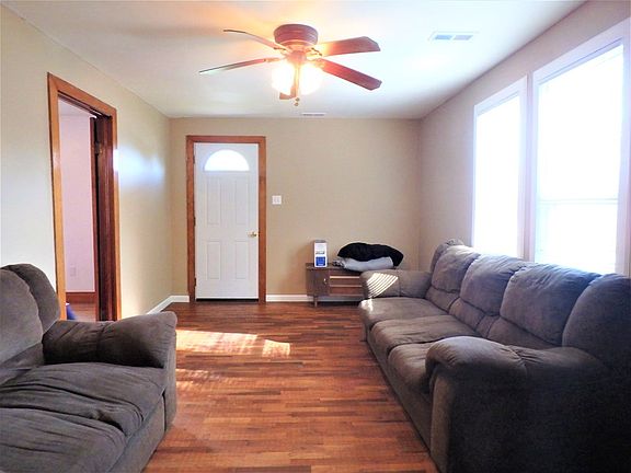 3rd image of 504 N 4th St