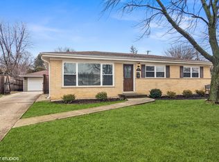 719 Hatlen Ave, Mount Prospect, IL 60056