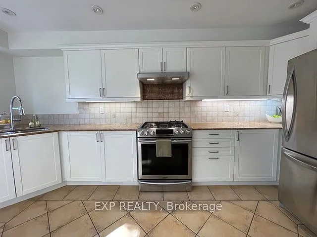 85 Brant St — Photo 11