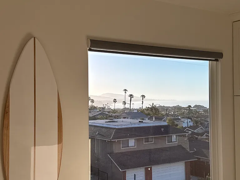 Violet Lantern St — Photo 1