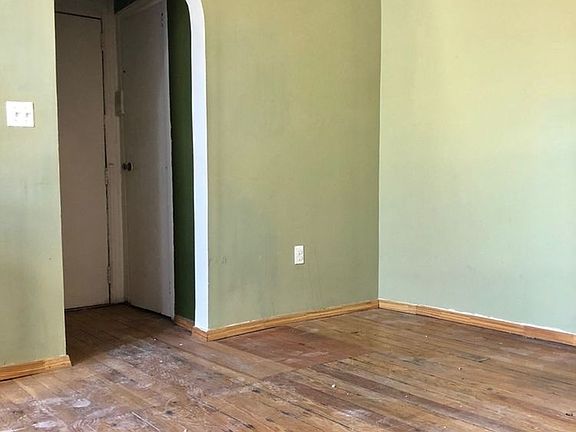 5th image of 41 St Nicholas Ave APT 1l