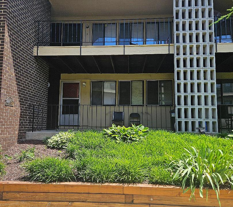 1st image of 3936 Stone Gate Dr APT D