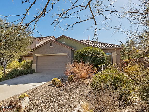 3rd image of 1265 W Keuhne Ct