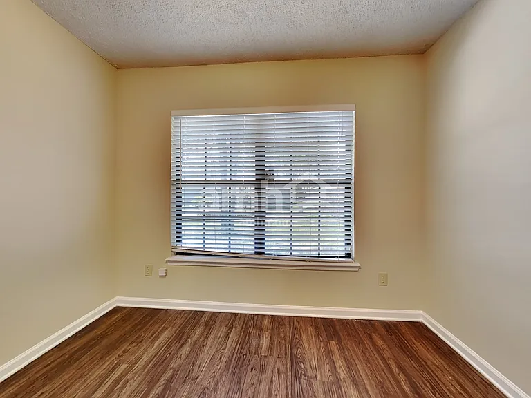 7568 Deer Cove Ln — Photo 5