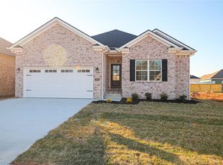 986 County House Ln, Bowling Green, KY 42103