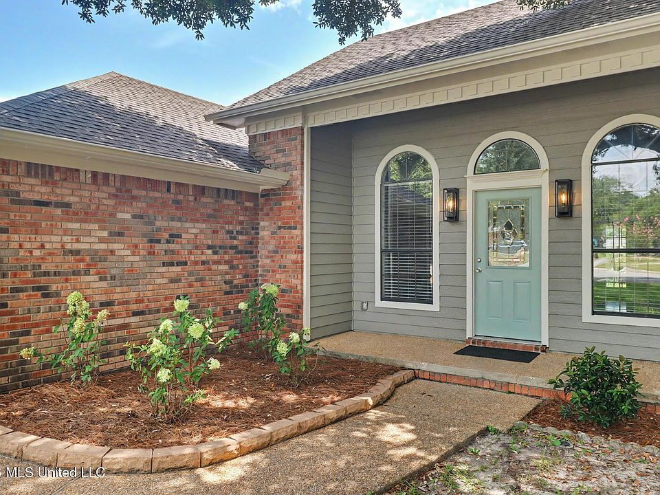 5413 Pontiac St, Ocean Springs, MS 39564 | Zillow