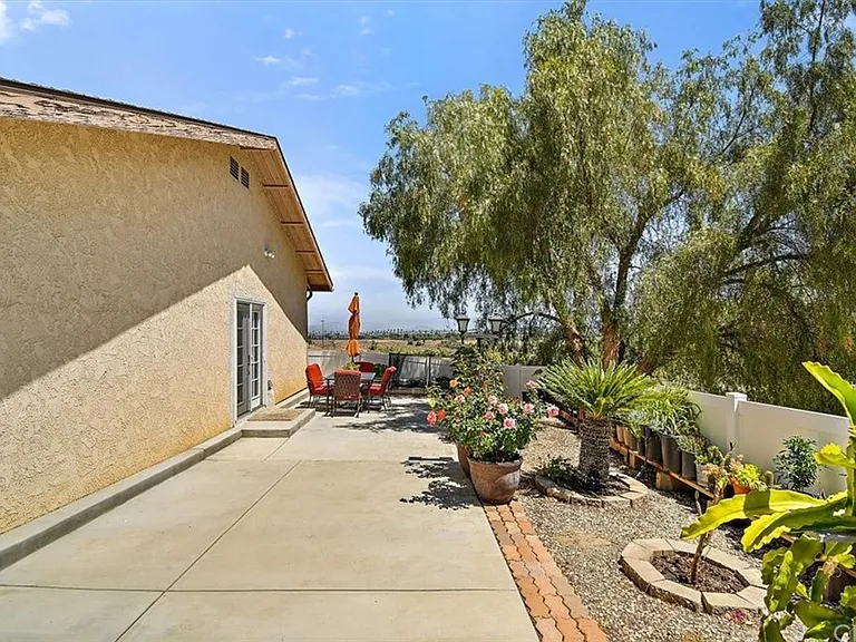 14448 Oakley Dr #B — Photo 12