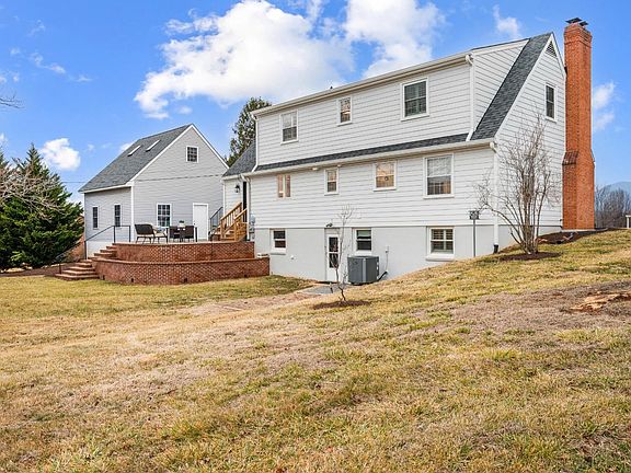 5th image of 1726 Three Otters Rd