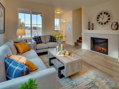 2546 NE Purcell Blvd #18, Bend, OR, 97701