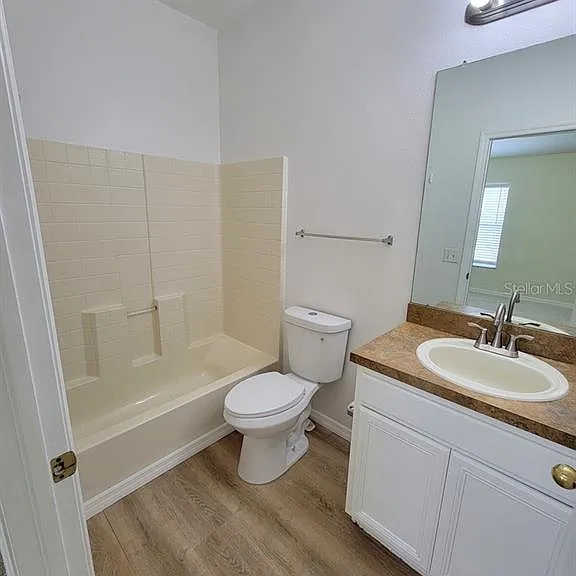 16414 Swan View Cir #16414 — Photo 14