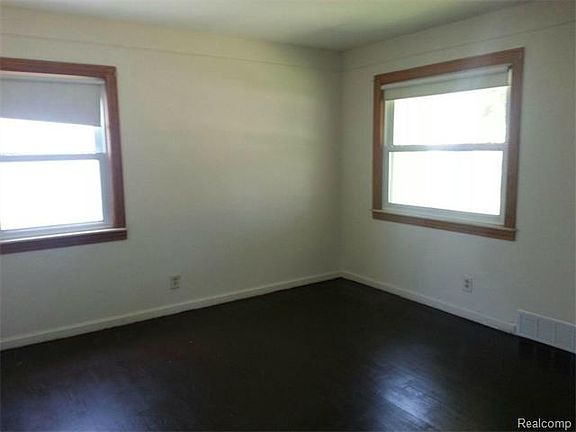 4th image of 3005 Bailey Ave