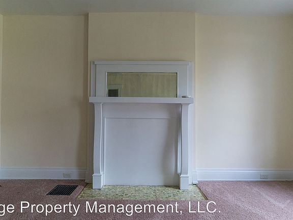 4th image of 4324 34th Ave #01