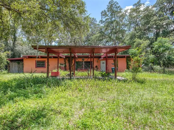 5023 Bobwhite Ct, Dade City, FL 33523