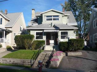 2516 Lavin Ct, Troy, NY 12180