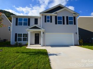 123 Creekwalk Ln, Waynesville, NC 28785