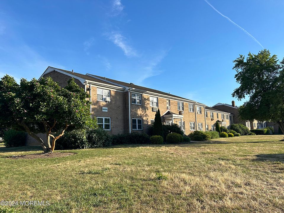 1st image of 31 Manchester Ct APT C
