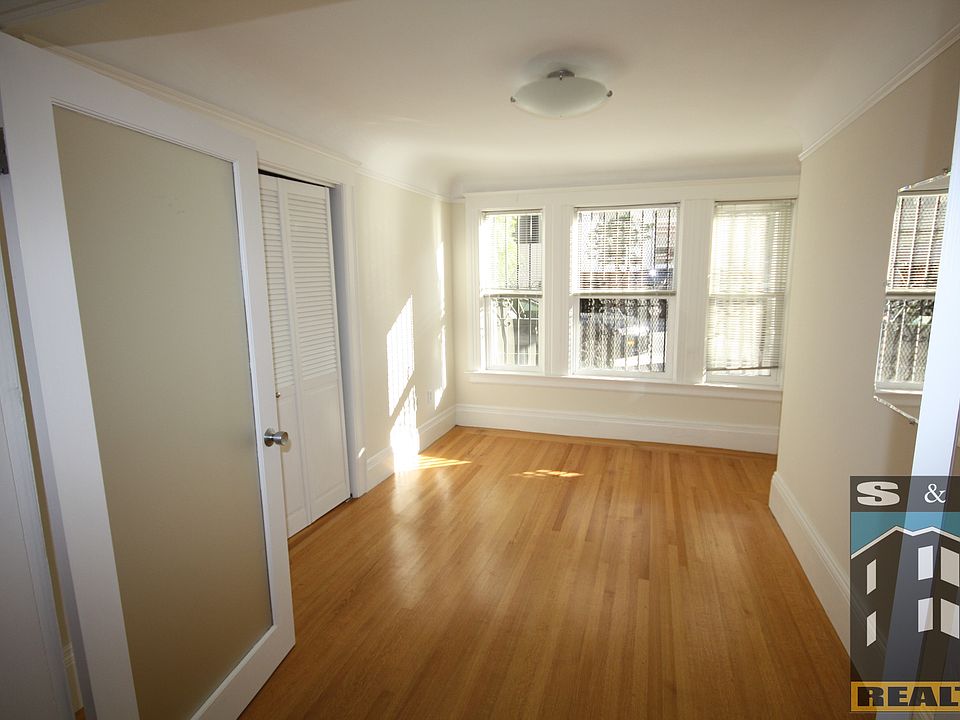 1st image of 1044 Pine St