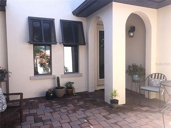 3rd image of 3468 Fallbrook Dr