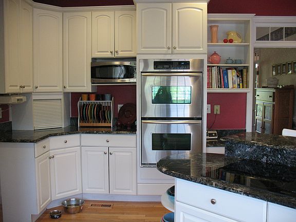 Grantite, SS appliances