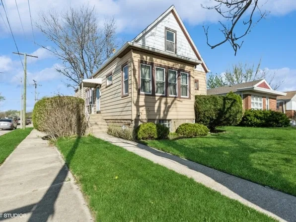 8858 S Troy Ave, Evergreen Park, IL 60805