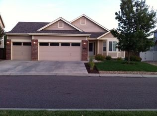 5220 Clover Basin Dr, Longmont, CO 80503