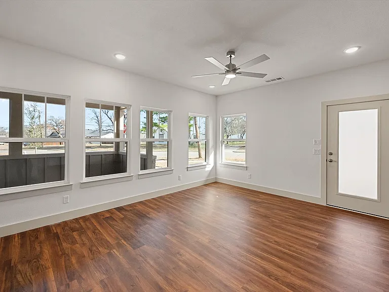 508 E Kimball St #1 — Photo 8