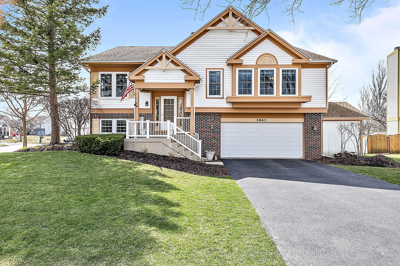 3661 Gatewood Ln photo 1