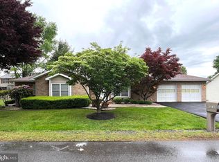 273 Ambler Ln, Falling Waters, WV 25419