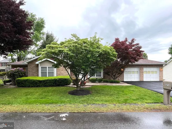 273 Ambler Ln, Falling Waters, WV 25419