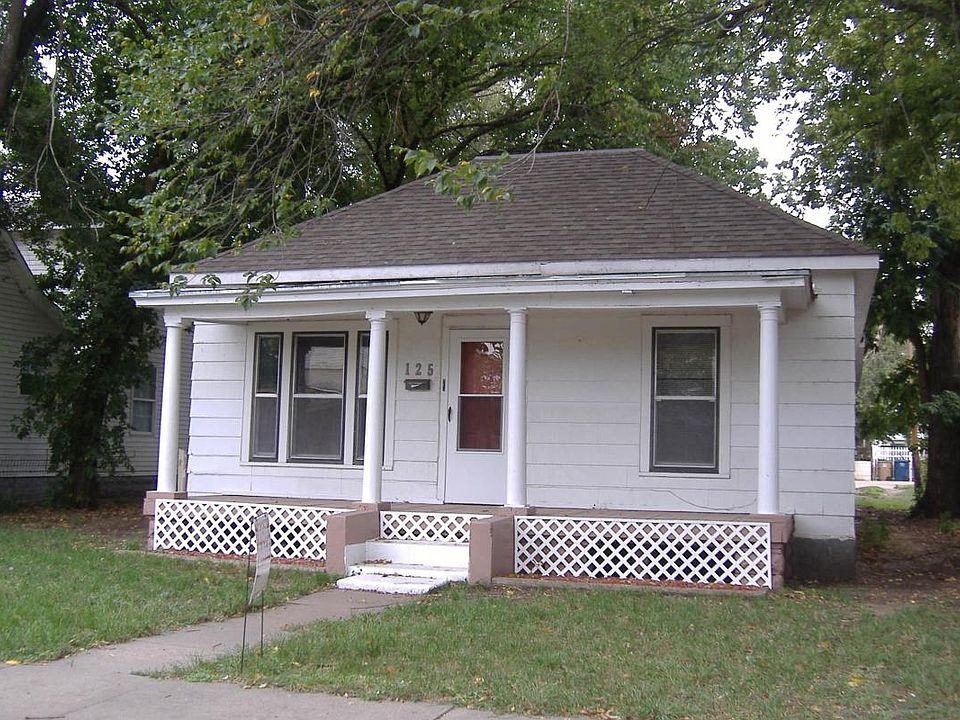 1st image of 125 E 10th Ave