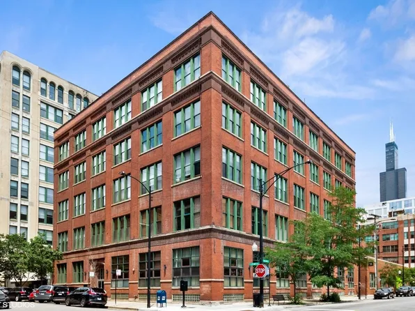 331 S Peoria St Penthouse 6, Chicago, IL 60607