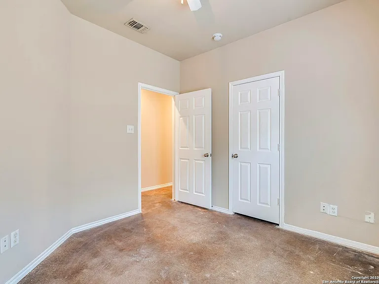 5723 Golf Hts #1 — Photo 7