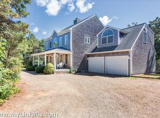 16 Thaxter Ln, Edgartown, MA 02539