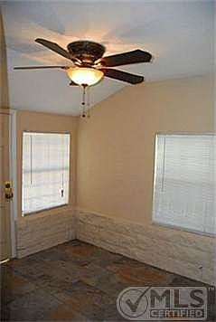 5th image of 2620 Belknap Ave