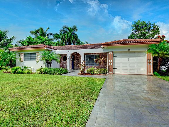 Home For Sale In Tunison Palms