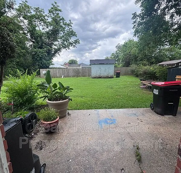 125 Country Ln #A — Photo 8