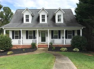 122 Greenbriar St, Mount Airy, NC 27030