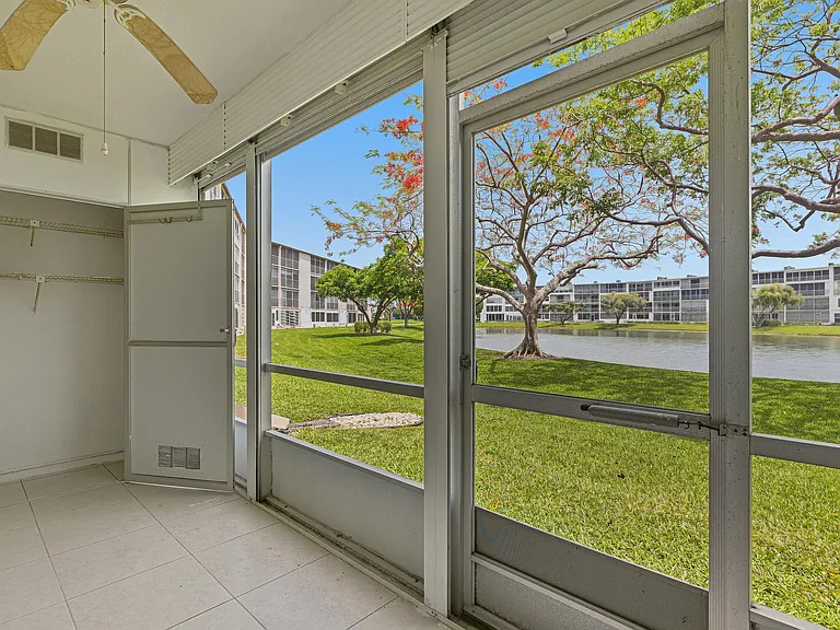 1025 Newcastle Dr #1025-B — Photo 24