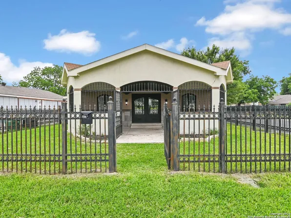 4126 W Martin St, San Antonio, TX 78207