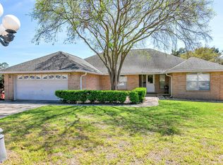 8909 Binnacle Ct, Navarre, FL 32566