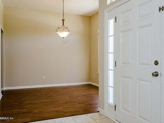 2nd image of 1532 Timber Trace Dr