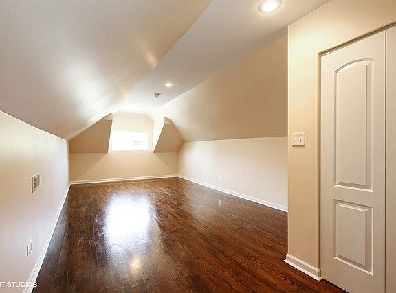 4th image of 7753 S King Dr