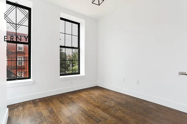 Rented by ERNY LLC | media 19