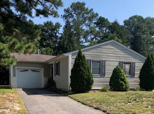 1060 Edgebrook Dr S, Toms River, NJ 08757