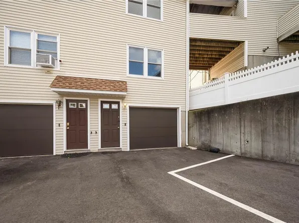 10 Burleigh St APT 3, Providence, RI 02904