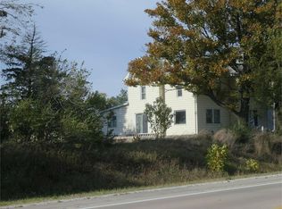 8734 S Hudson Rd, Hudson, IA 50643