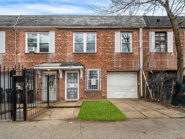 422 Autumn Avenue image 1 of 25