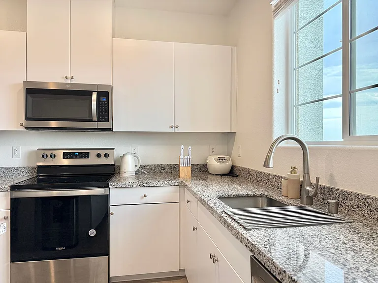 5672 Beguiling Falls St — Photo 31